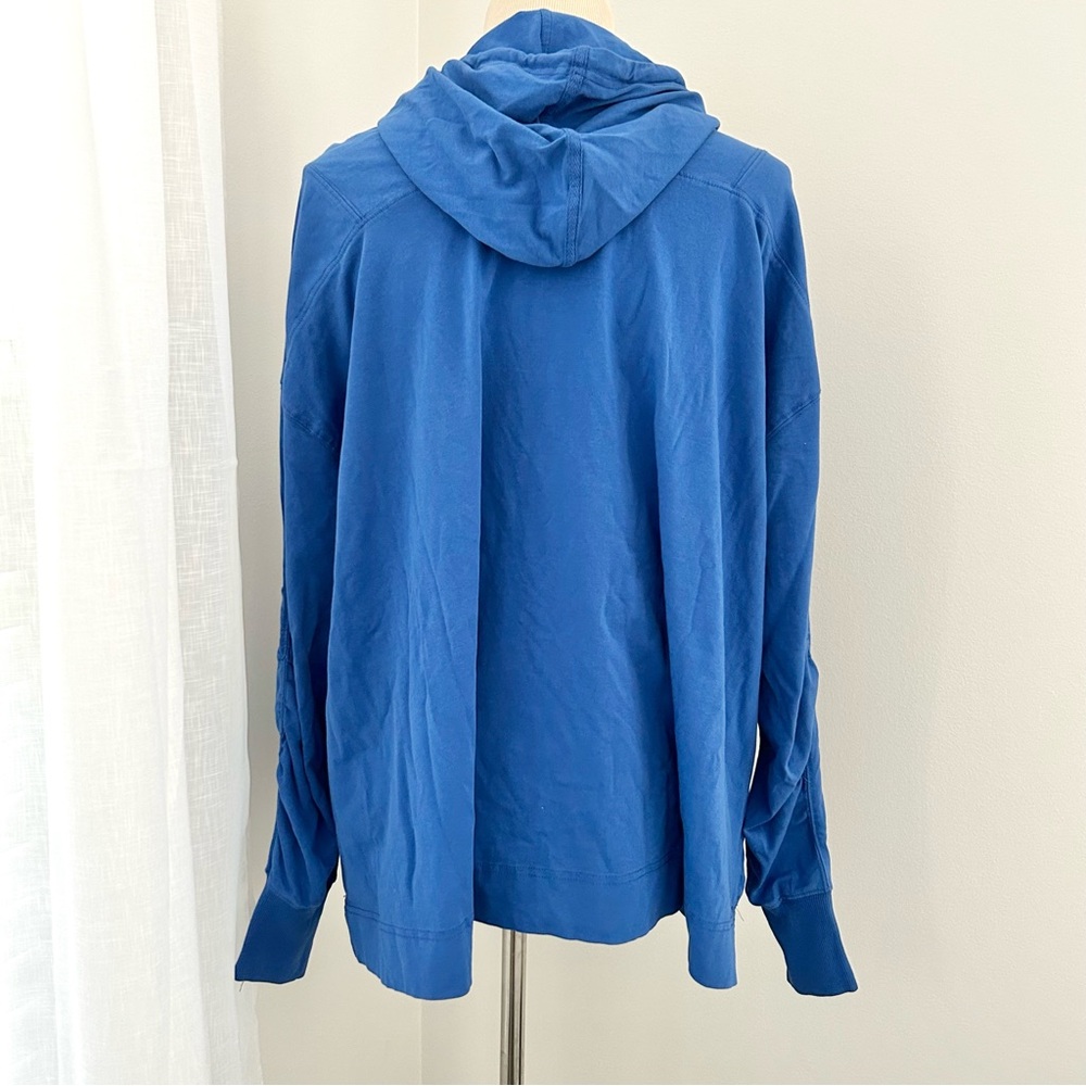 ☀️(A432) NWT Free People Hot Shot Hooded Layer. Royal Blue. Size: Small - Picture 10 of 15